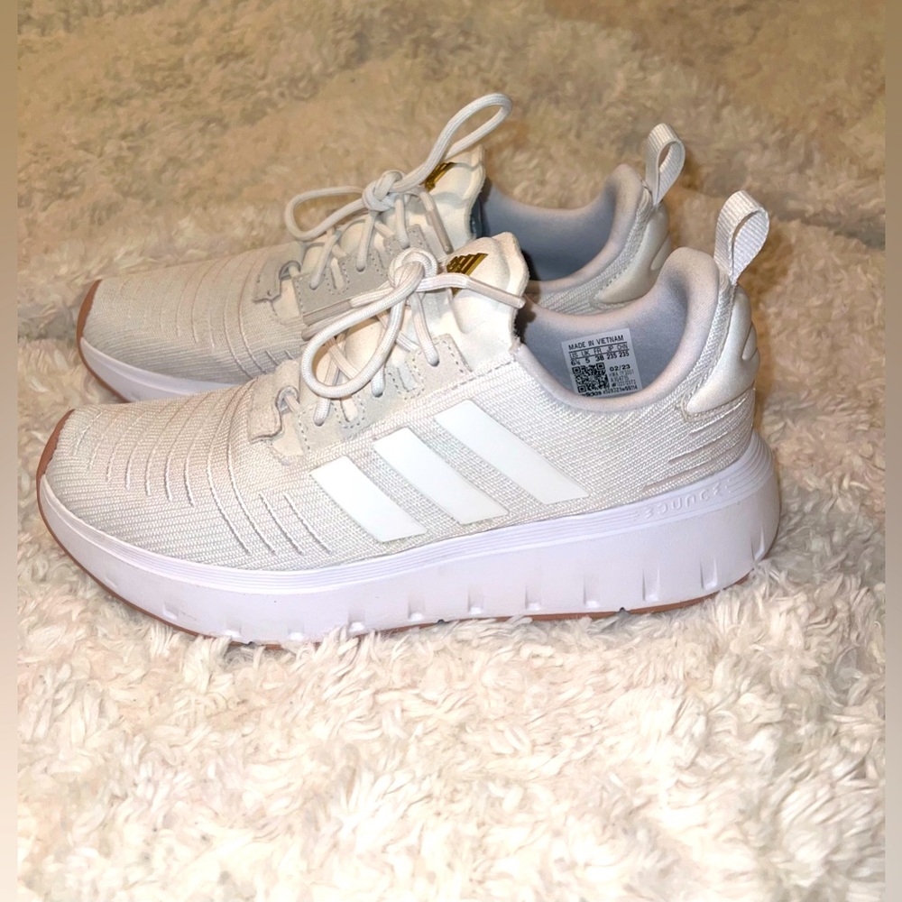 Adidas Women’s Swift Run 23 Sneaker